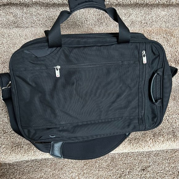 Victorinox X-Large Black Ballistic Nylon Expandable Laptop Briefcase /Backpack. - Picture 2 of 15